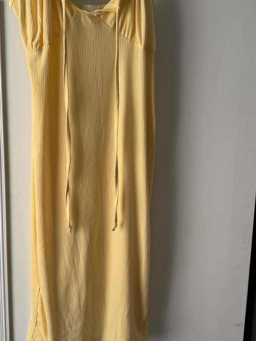 Livi by Olivia Rae Yellow Ribbed Midi Dress Size M